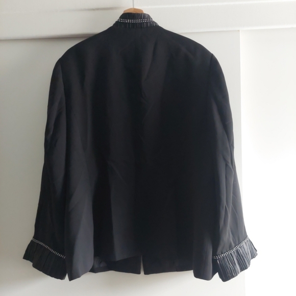 Moshita Couture Black Rhinestone Blazer Jeweled Closure 24W Wedding Formal - Picture 10 of 10